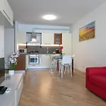 Sweet Daniele - Con Terrazza Лекко