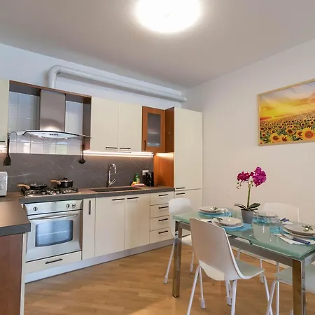 Sweet Daniele דירה *