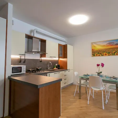 Sweet Daniele Apartment *